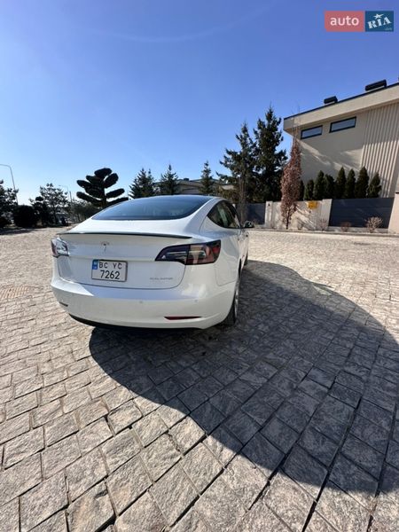 Седан Tesla Model 3 2020 в Львове фото 29 Седан Tesla Model 3 2020 в Львове