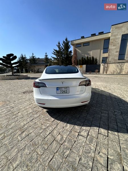 Седан Tesla Model 3 2020 в Львове фото 35 Седан Tesla Model 3 2020 в Львове