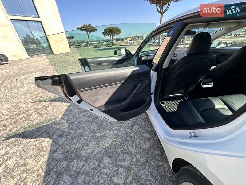 Седан Tesla Model 3 2020 в Львове фото 48 Седан Tesla Model 3 2020 в Львове