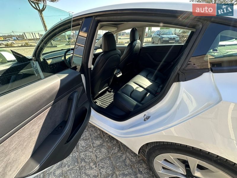 Седан Tesla Model 3 2020 в Львове фото 47 Седан Tesla Model 3 2020 в Львове