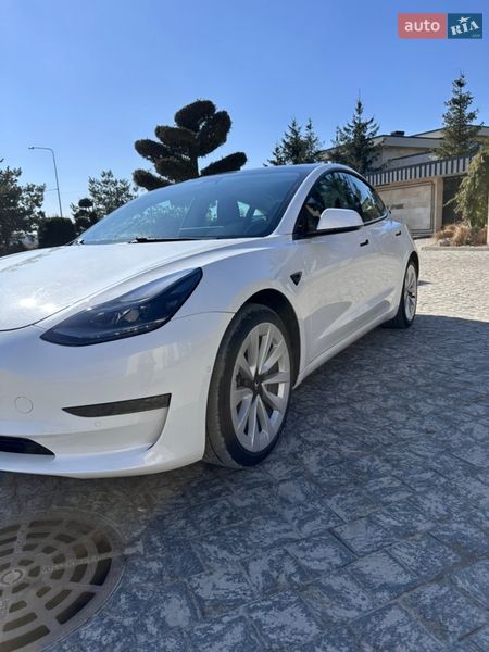 Седан Tesla Model 3 2020 в Львове фото 66 Седан Tesla Model 3 2020 в Львове