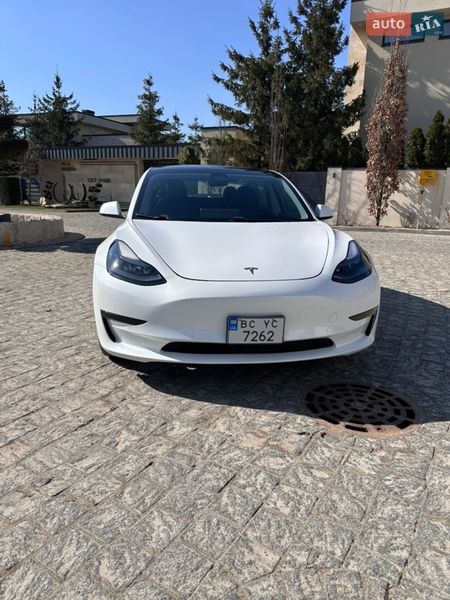 Седан Tesla Model 3 2020 в Львове фото 68 Седан Tesla Model 3 2020 в Львове