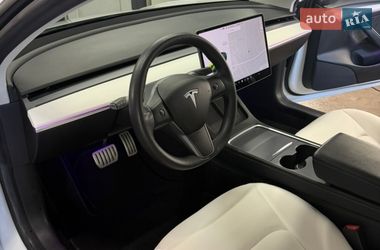 Седан Tesla Model 3 2021 в Києві