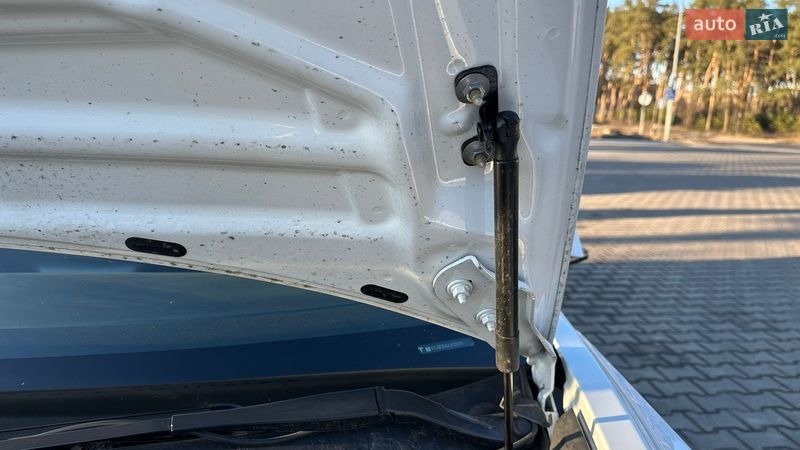 Седан Tesla Model 3 2018 в Києві