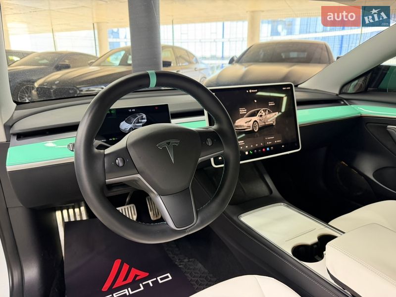 Седан Tesla Model 3 2022 в Одесі