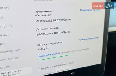 Седан Tesla Model 3 2022 в Львове