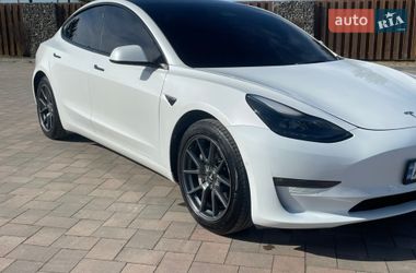Седан Tesla Model 3 2022 в Ивано-Франковске