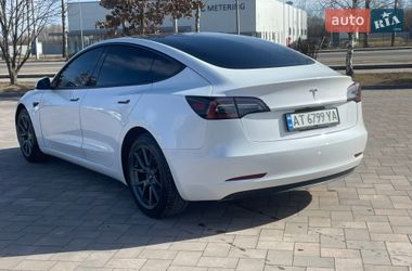 Седан Tesla Model 3 2022 в Ивано-Франковске