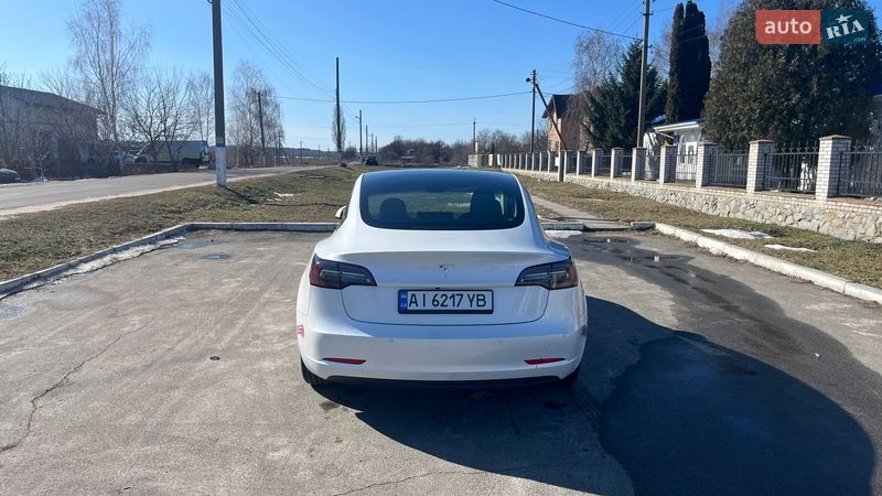 Седан Tesla Model 3 2021 в Баришівка
