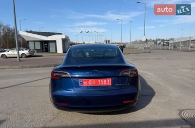Седан Tesla Model 3 2021 в Львові
