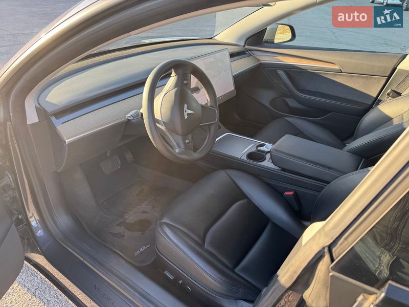 Седан Tesla Model 3 2021 в Днепре