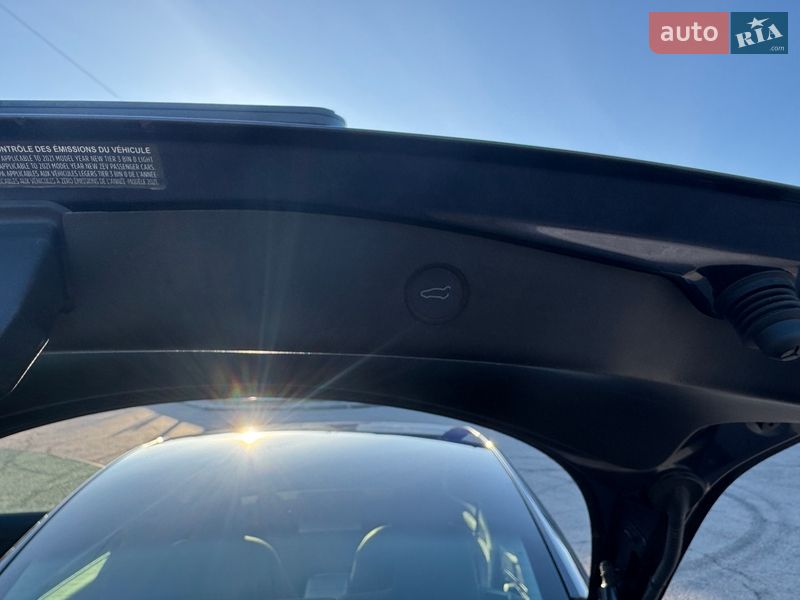 Седан Tesla Model 3 2021 в Днепре