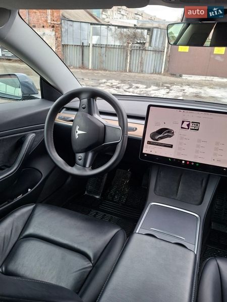 Седан Tesla Model 3 2021 в Харькове