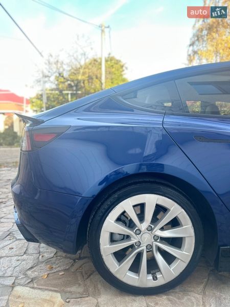 Седан Tesla Model 3 2021 в Одесі
