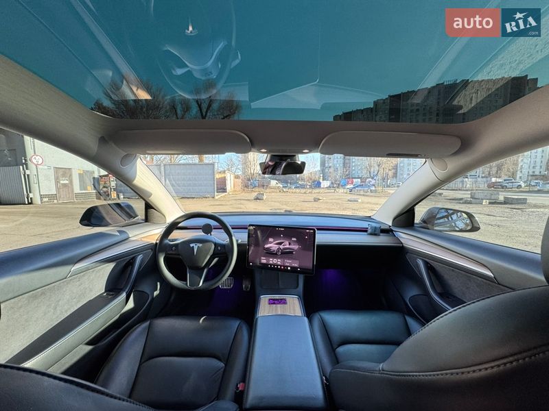 Седан Tesla Model 3 2022 в Киеве