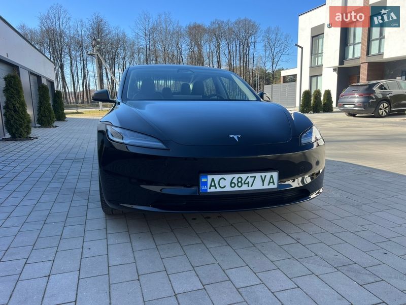 Седан Tesla Model 3 2024 в Ковелі