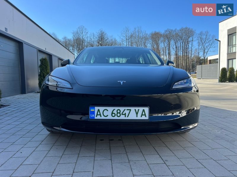 Седан Tesla Model 3 2024 в Ковелі