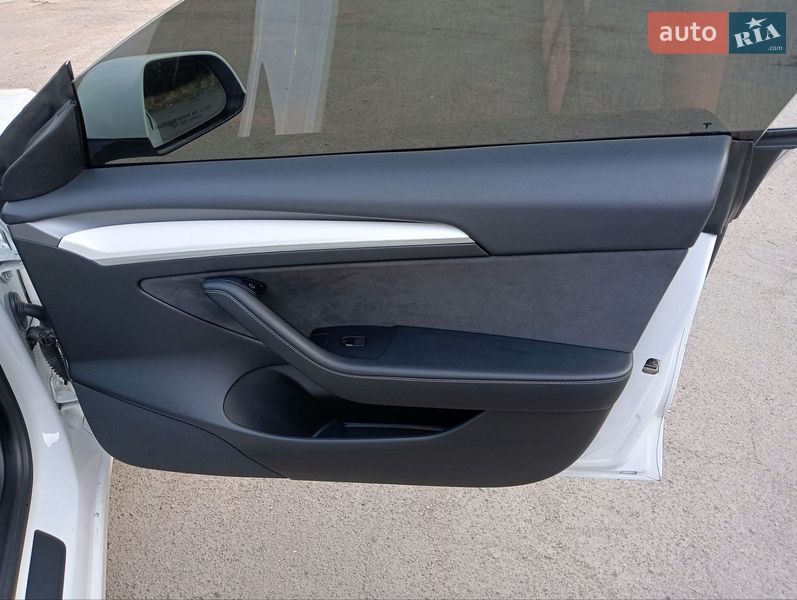 Седан Tesla Model 3 2022 в Кривому Розі фото 15 Седан Tesla Model 3 2022 в Кривому Розі