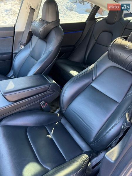 Седан Tesla Model 3 2021 в Тернополі