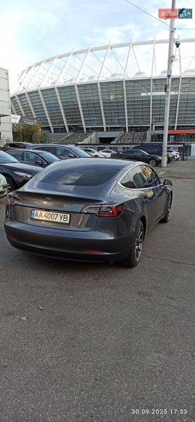 Седан Tesla Model 3 2019 в Києві