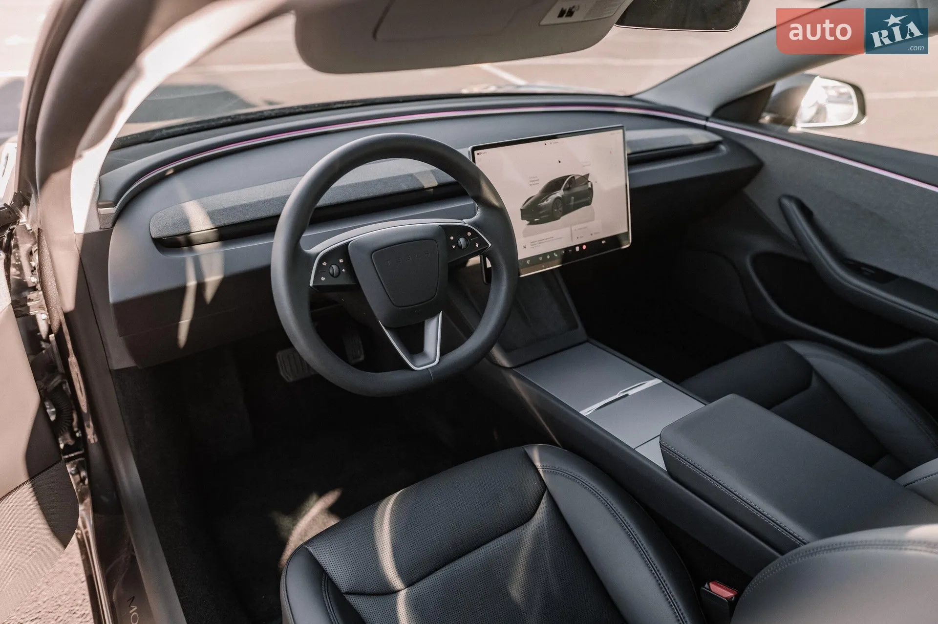 2025 Tesla Model 3 - мініатюра 12
