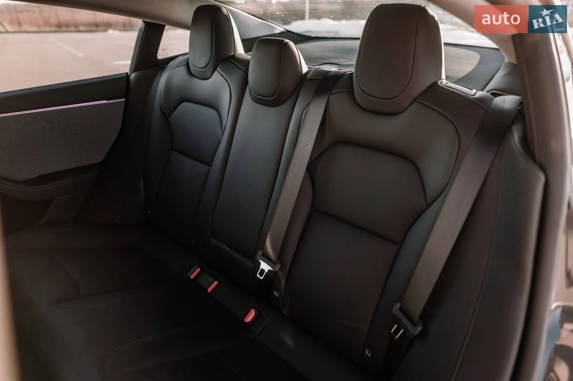 2025 Tesla Model 3 - мініатюра 19