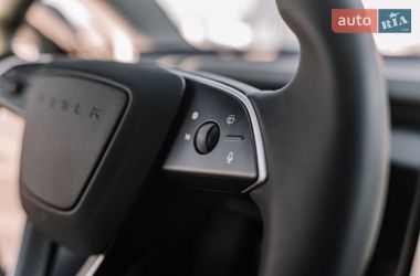 Седан Tesla Model 3 2025 в Ровно фото 65 Седан Tesla Model 3 2025 в Ровно
