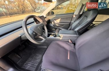 Седан Tesla Model 3 2020 в Ивано-Франковске