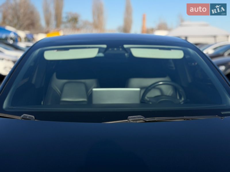 Седан Tesla Model 3 2018 в Житомире