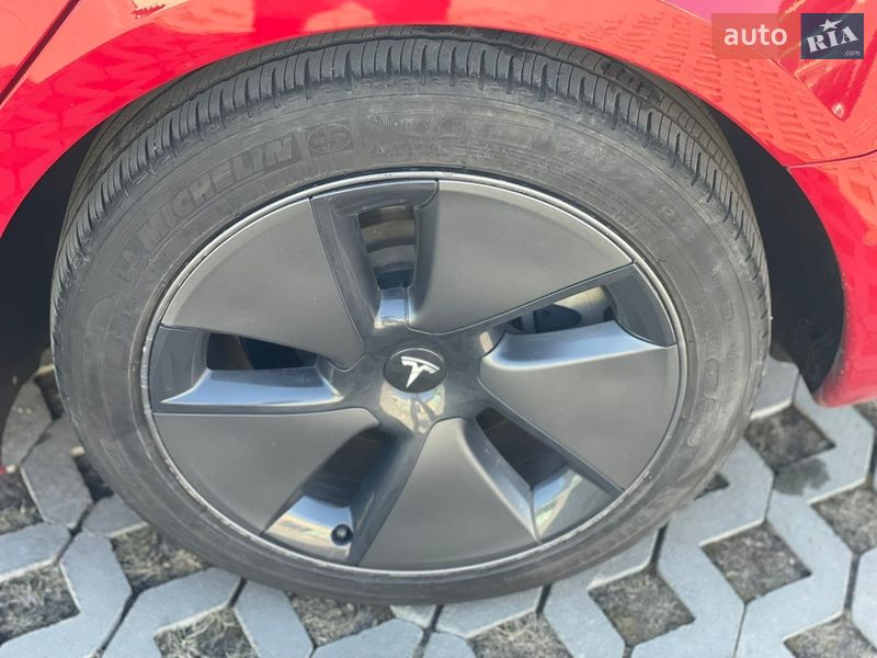 Седан Tesla Model 3 2022 в Виннице фото 32 Седан Tesla Model 3 2022 в Виннице