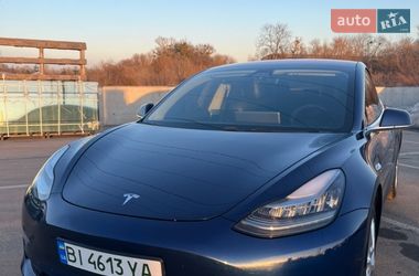 Седан Tesla Model 3 2018 в Ірпені