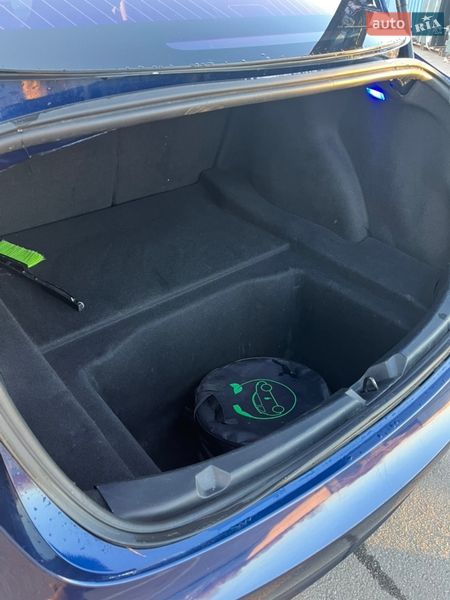 Седан Tesla Model 3 2018 в Ірпені