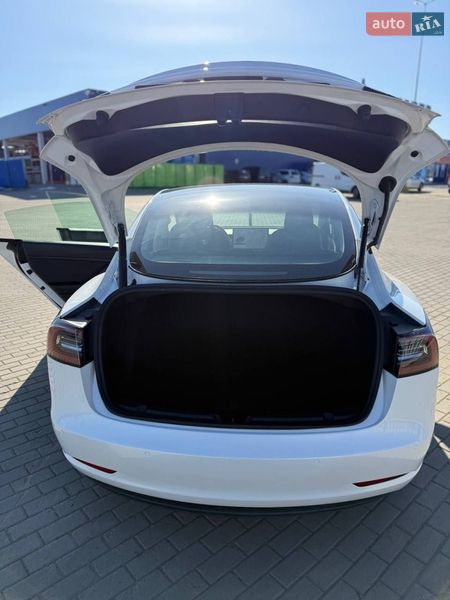 Седан Tesla Model 3 2020 в Ковеле