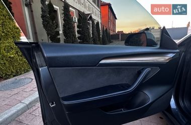 Седан Tesla Model 3 2022 в Стрые