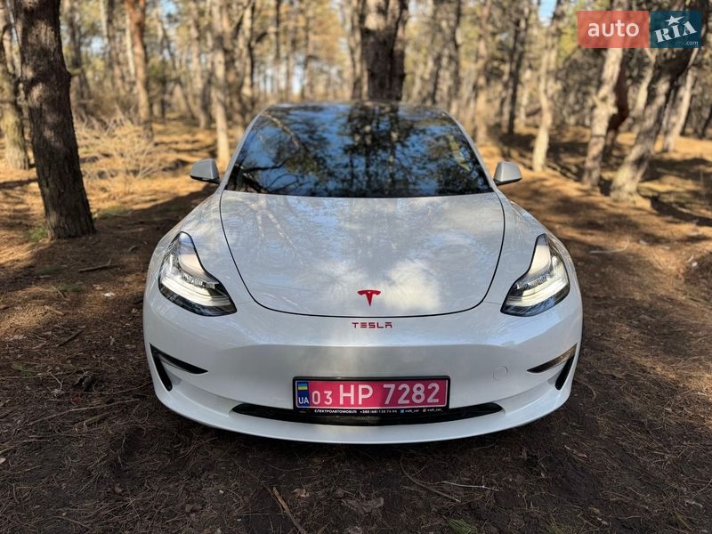 Седан Tesla Model 3 2019 в Запоріжжі
