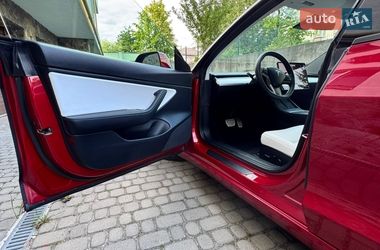 Седан Tesla Model 3 2021 в Львові