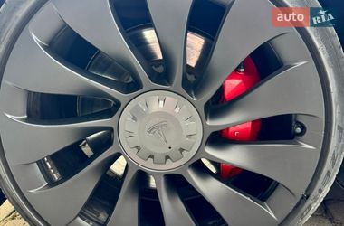 Седан Tesla Model 3 2021 в Львові