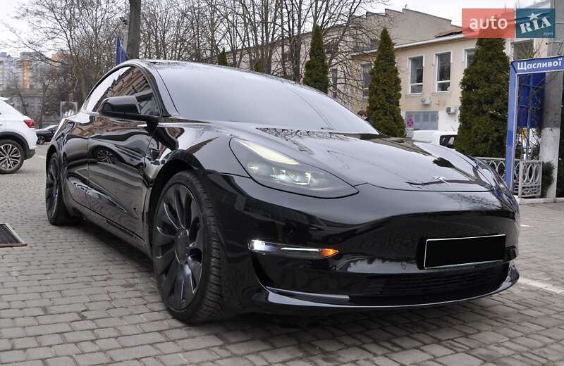 Седан Tesla Model 3 2021 в Одессе