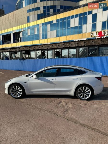 Седан Tesla Model 3 2020 в Харькове
