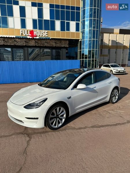 Седан Tesla Model 3 2020 в Харькове
