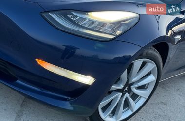 Седан Tesla Model 3 2018 в Дрогобыче