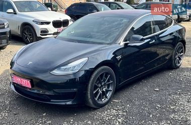 Седан Tesla Model 3 2018 в Луцке