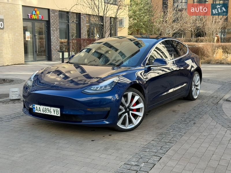 Tesla Model 3 2018