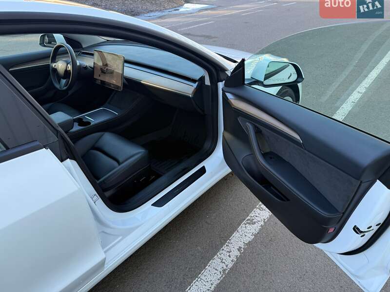 Седан Tesla Model 3 2023 в Луцьку фото 9 Седан Tesla Model 3 2023 в Луцьку