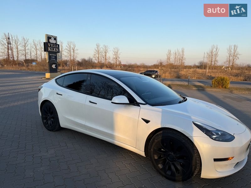 Седан Tesla Model 3 2021 в Коломые