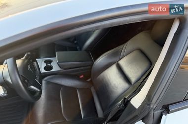 Седан Tesla Model 3 2021 в Коломые