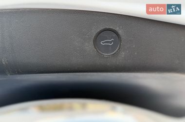 Седан Tesla Model 3 2021 в Коломые