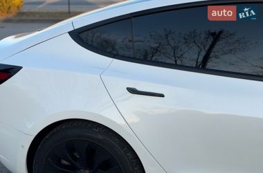 Седан Tesla Model 3 2021 в Коломые