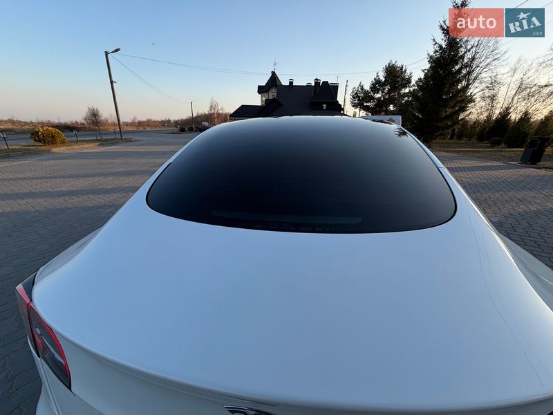 Седан Tesla Model 3 2021 в Коломые