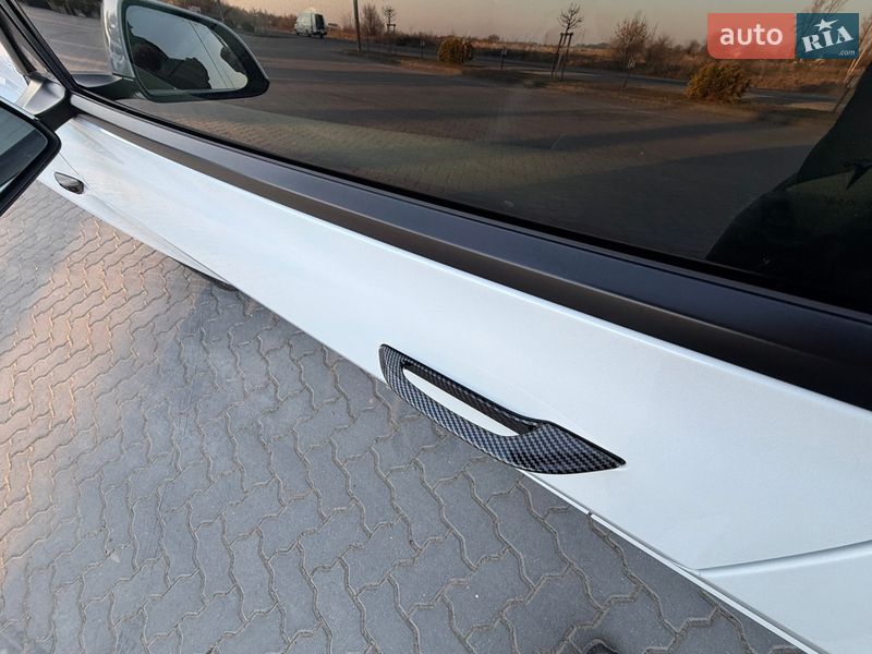Седан Tesla Model 3 2021 в Коломые